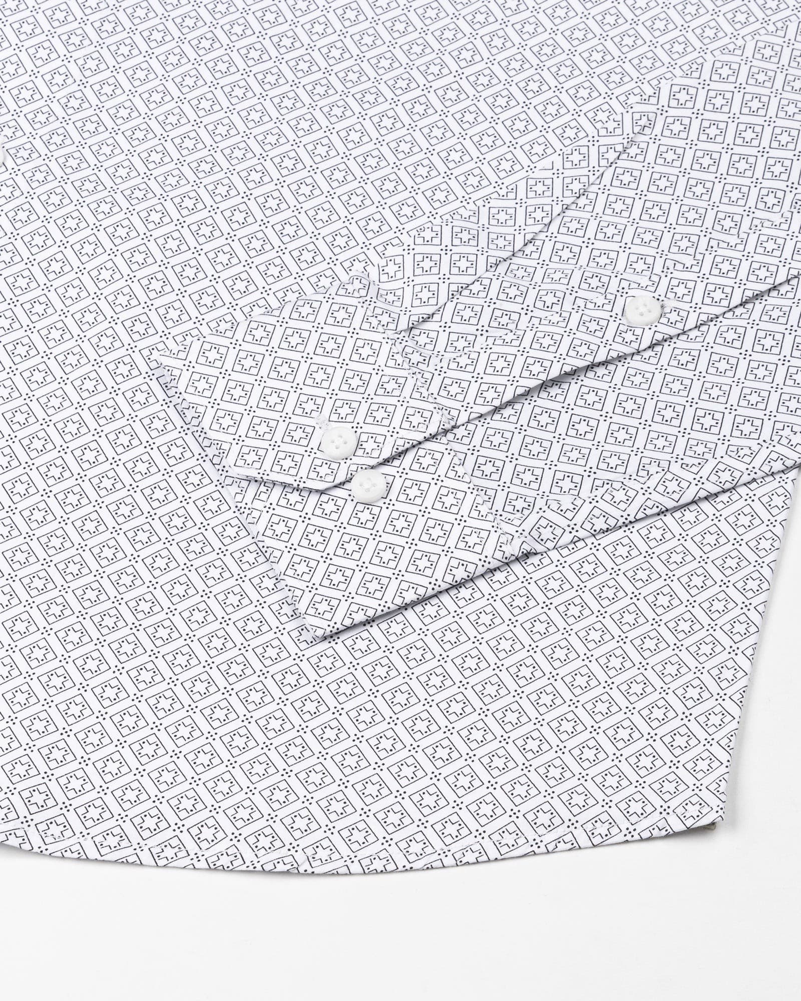 Alvin White Cotton Geometric Printed Shirt